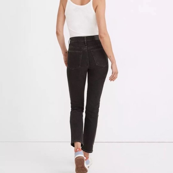 Madewell | The Perfect Vintage Jean in Lunar Wash - Picture 3 of 15